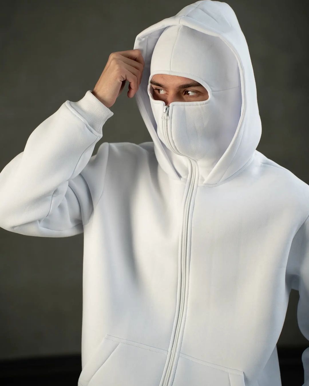 Flick™ | Sleek Full-Cover Hoodie