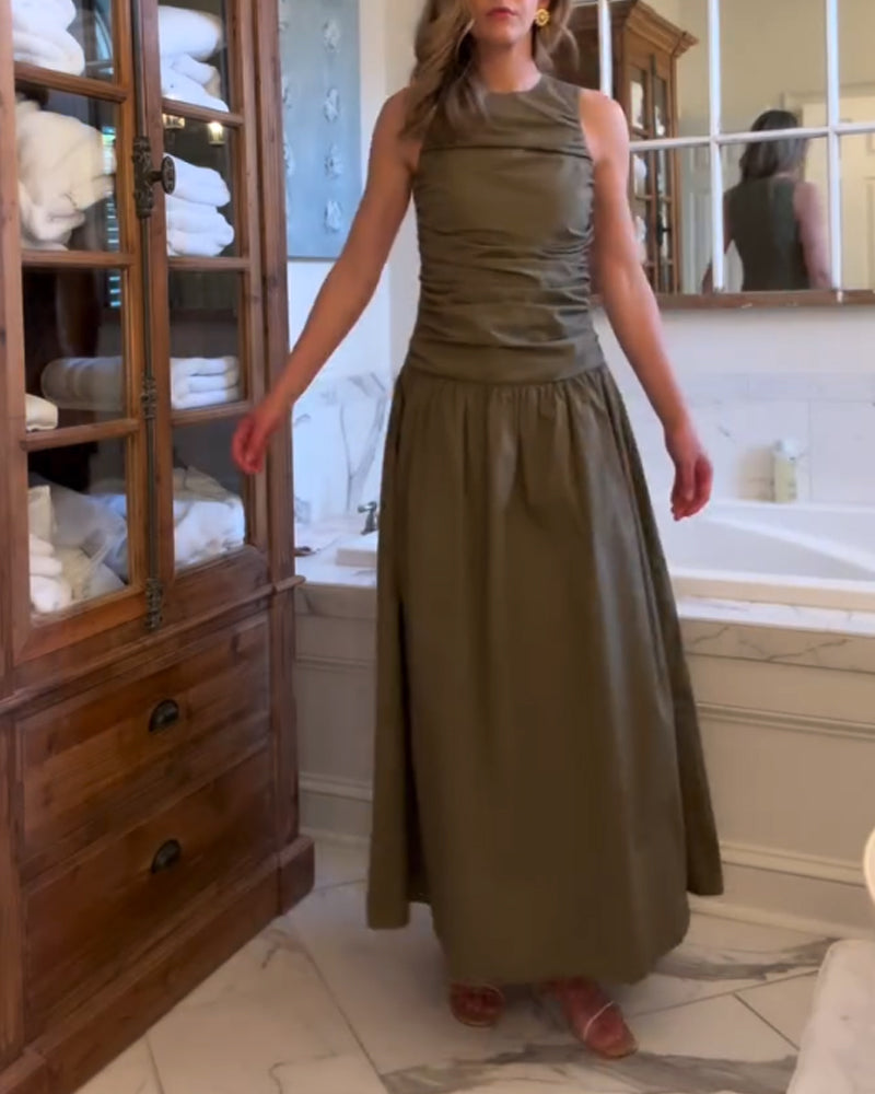 Fashion Sleeveless Pleated Dress