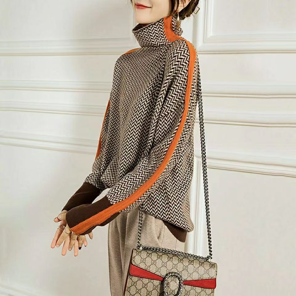 Jennie - Turtleneck Sweater